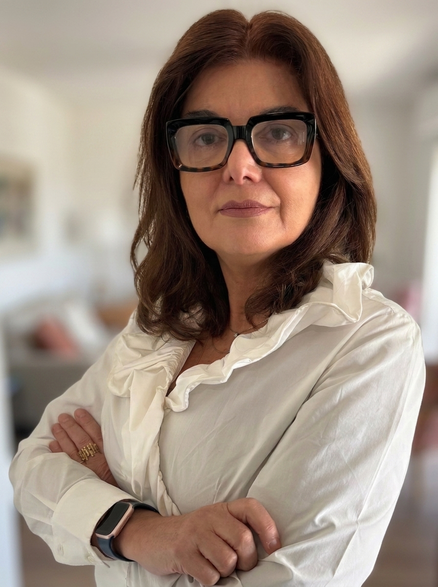 Dra. Denise Paranaguá